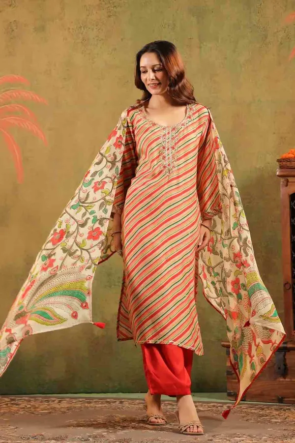 Red_Mul_Silk_Kurta_Set_For_Women