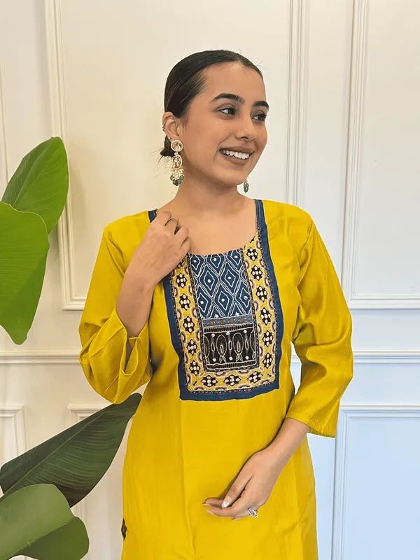Yellow_Cotton_Kurta_Set_For_Women