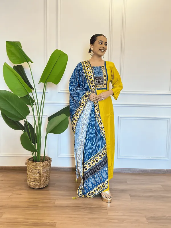 Yellow_Cotton_Kurta_Set_For_Women