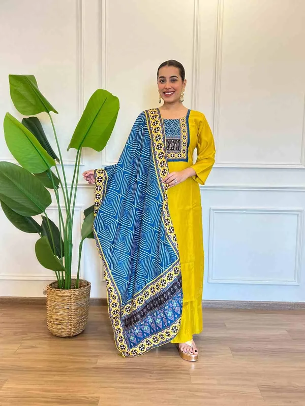 Yellow_Cotton_Kurta_Set_For_Women