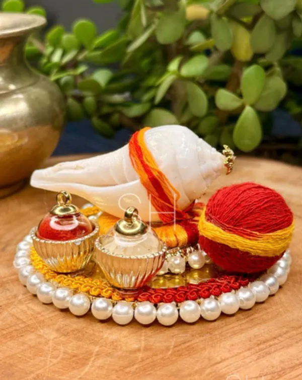 Handmade_Decorative_Roli_Chawal_Platter,_Festive_Rakhi_Puja_Thali_with_Shankh,_Pearl_Bordered_Tilak_Plate,_Kalawa_Thread_Set