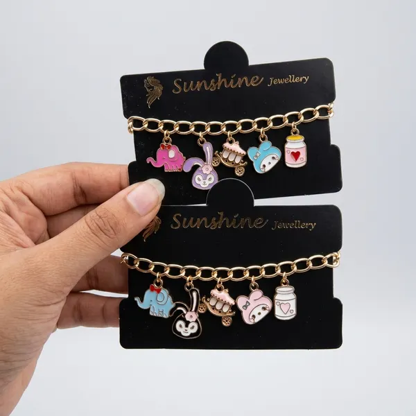 Charm_bracelet_for_girls/ladies