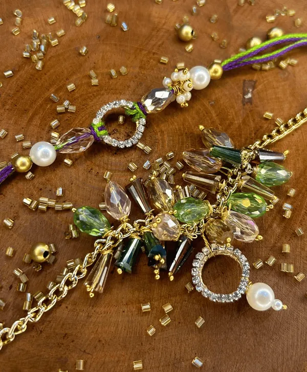 Multicolor_Emrald_Rakhi