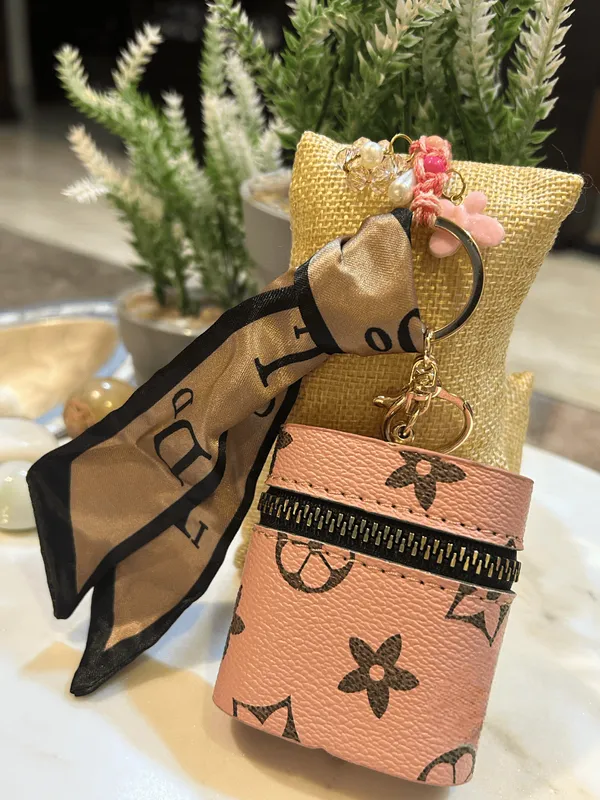 Lumba_For_Bag_Lover_Bhabhi_|_Designer_Luxe_Lumba_with_Mini_Bag