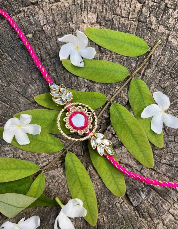 Golden_ring__rakhi_with_kundan_leaf