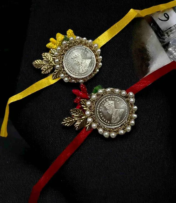 german_silver_coin_rakhi