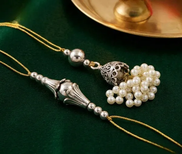 Vintage_Silver_Heritage_Rakhi_with_Antique_Metal_Beads_Handmade_Premium_Designer_Raksha_Bandhan_Thread_for_Brother_Festive_Gift_Collection