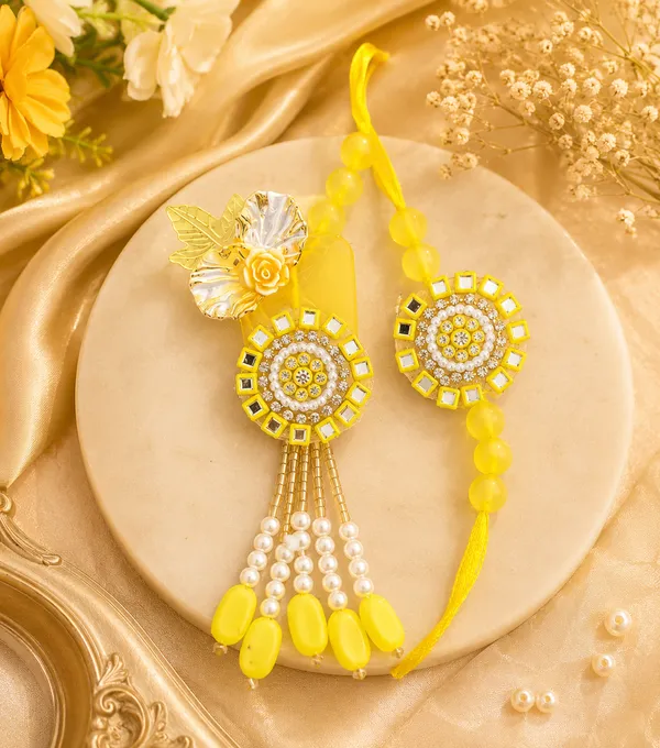 Yellow_Flower_Mirror_Pair