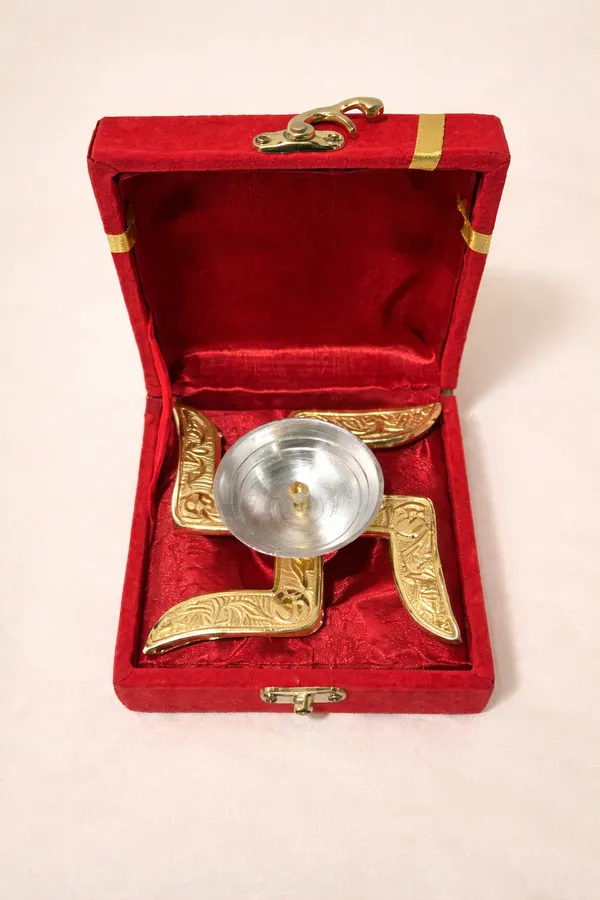 Gold_&_Silver_Finish_Premium_Aluminium_Decorative_Diya_For_Home_&_Decor