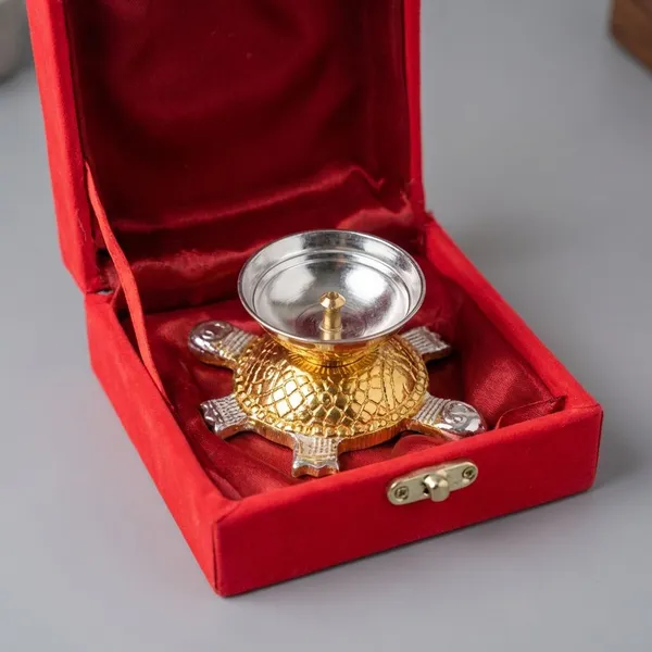 Gold_&_Silver_Finish_Premium_Aluminium_Brass_Diya_For_Home_&_Decor