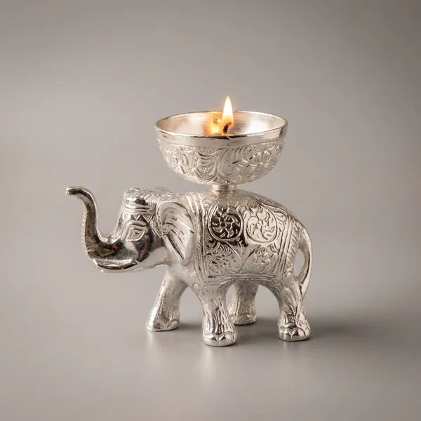 Silver_Finish_Premium_Aluminium_Candle_Holder_For_Home_&_Decor