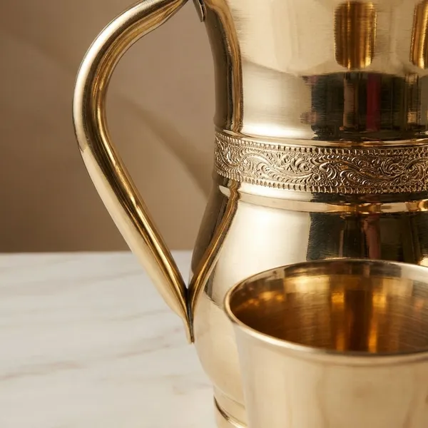 Luxe_Gold_Gloss_Finish_Stainless_Steel_Essential_Jug_With_3_Glass_For_Home_&_Kitchen