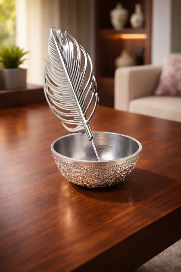 Silver_Finish_Premium_Aluminium_Tilak_Stick_&_Sindoor_Set_For_Home_&_Decor