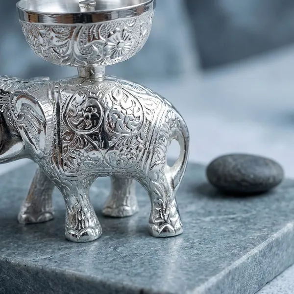 Silver_&_Gold_Finish_Premium_Aluminium_Candle_Holder_&_Aluminium_Dry_Fruit_Bowl_For_Home_&_Decor_(Pack_Of_2)