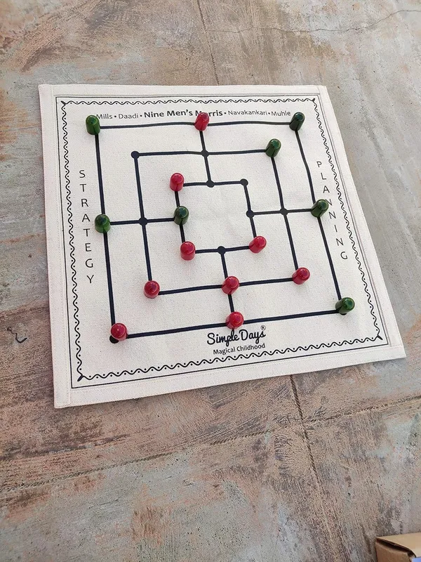 Multicolour_Daadi_|_Navakankari_|_Nine_Mens_Morris_Indian_Traditional_Board_Game