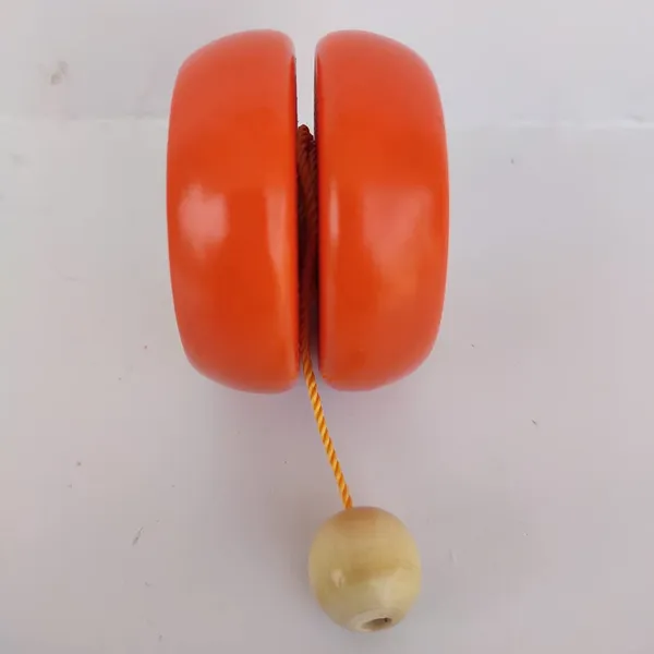 Orange_Wooden_Yo_Yo_Skill_Toy