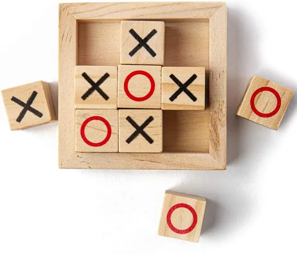 Brown_Criss_Cross_Toy_Wooden_Board_Tic_Tac_Toe_Game_Funny_Table_Game_For_Adult_Kids
