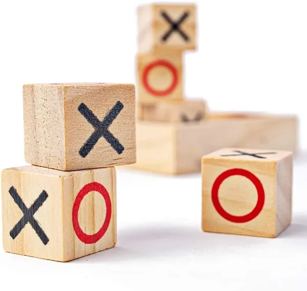 Brown_Criss_Cross_Toy_Wooden_Board_Tic_Tac_Toe_Game_Funny_Table_Game_For_Adult_Kids