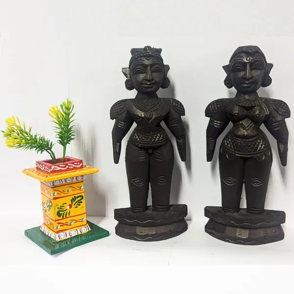 Black_Marapachi_Hand_Carved_Wooden_Dolls_Raja_Rani_Pair_6_Inches