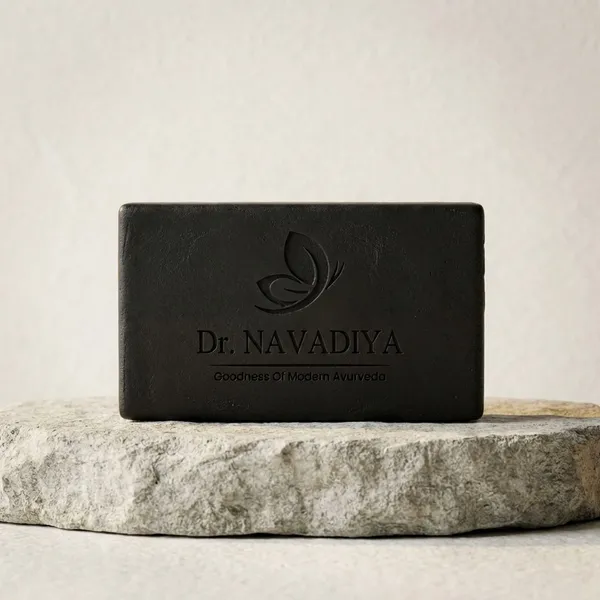 Charcoal_Soap_For_Oily_And_Acne_Prone_Skin_|_100_Gm