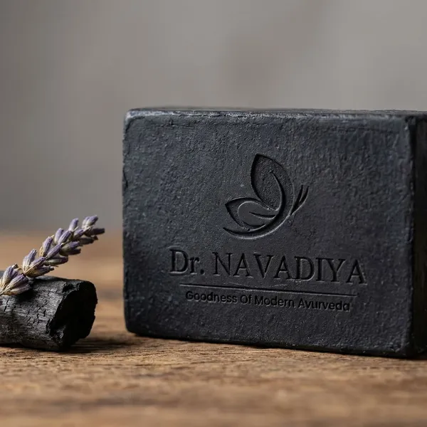 Charcoal_Soap_For_Oily_And_Acne_Prone_Skin_|_100_Gm