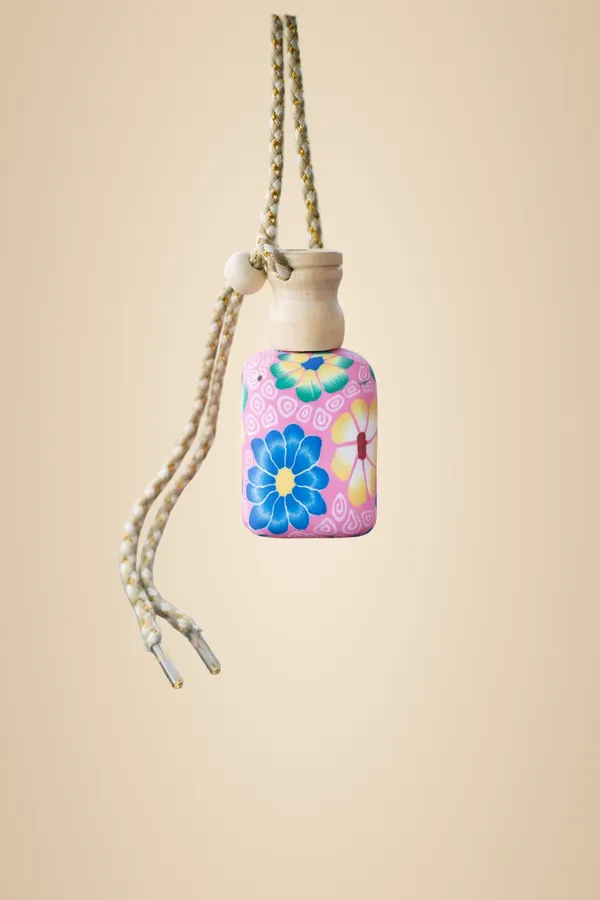 Floral_Car_Air_Freshener_With_Wooden_Cap