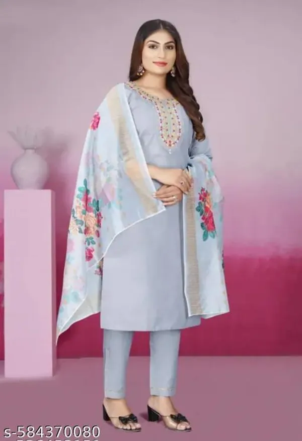 Grey_Rayon_And_Chanderi_Silk_Kurti_Set_For_Women