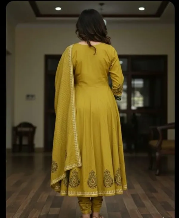 Women’s_Mustard_Yellow_Anarkali_Kurta_Set_with_Bandhani_Print_Dupatta