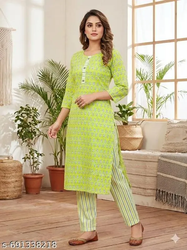 Light_Green_Cotton_Stitched_Kurti_With_Bottomwear_For_Women