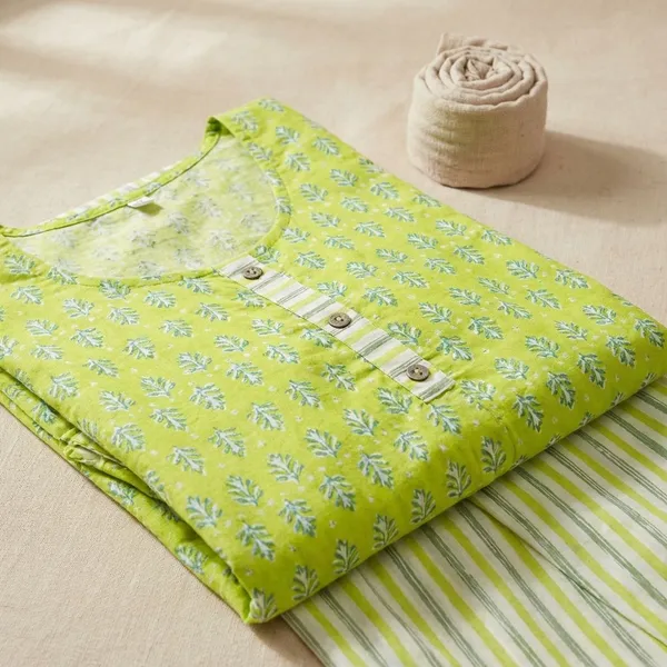 Light_Green_Cotton_Stitched_Kurti_With_Bottomwear_For_Women
