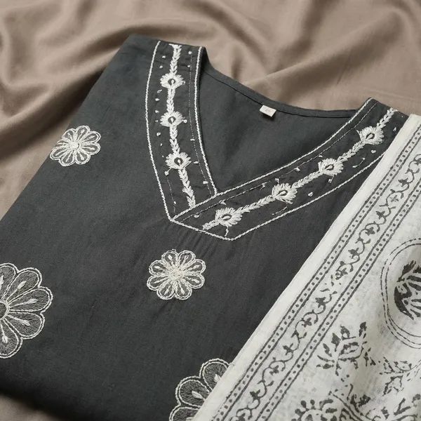 Grey_Cotton_Stitched_Kurti_With_Bottomwear_For_Women