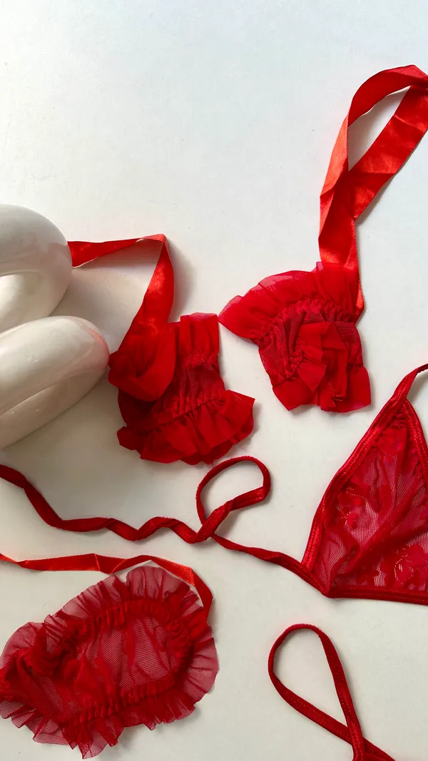 Scarelet_Whisper_lingerie