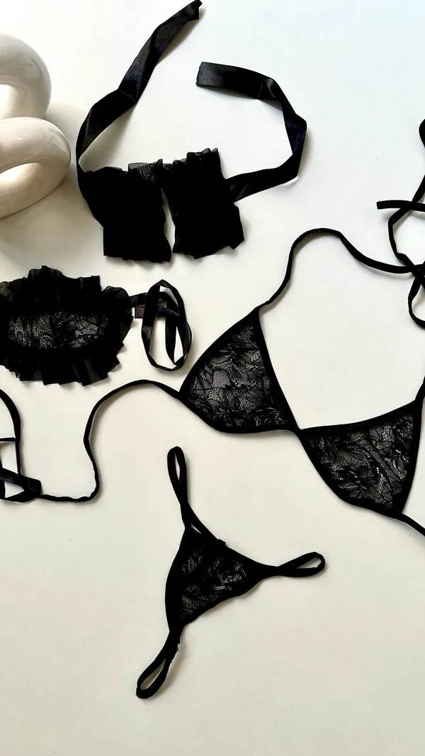 Midnight_Muse_lingerie