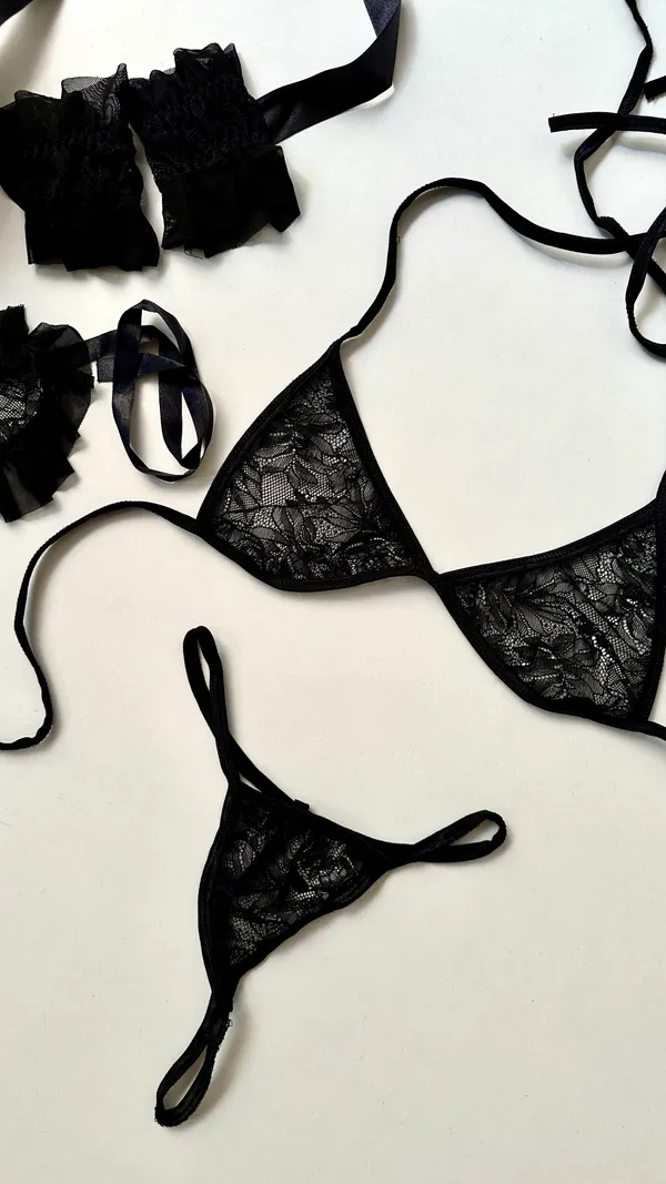 Midnight_Muse_lingerie