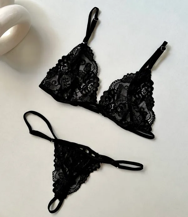 Black_Classic_Lace_lingerie