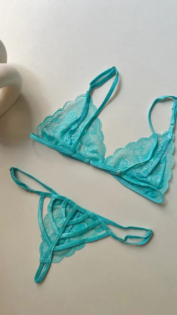 Aqua_Lace_lingerie