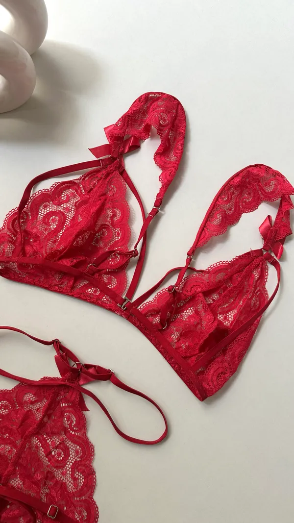 Rouge_Bloom_lingerie