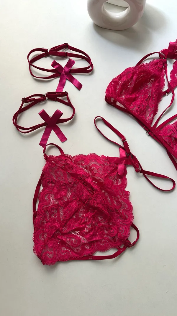 Rouge_Bloom_lingerie