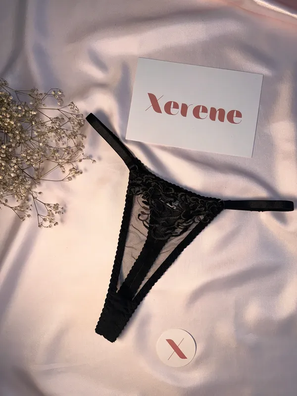 Dark_Bloom_Lace_Lingerie
