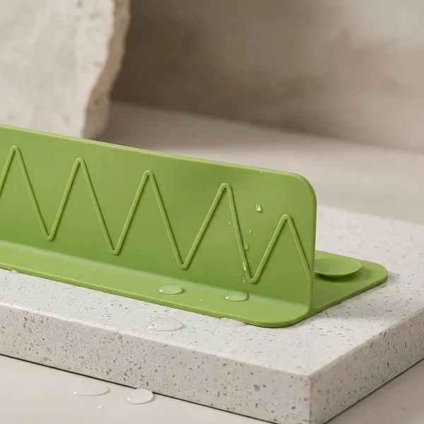 Green_Silicone_Sink_Splash_Guard_With_Strong_Suction_Cups_Water_Barrier_And_Anti_Splash_Flume_For_Kitchen_And_Bathroom