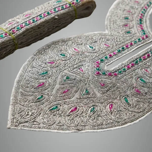 White_And_Silver_Tilla_And_Zari_Premium_And_Elegant_Neck_Design_For_Women_And_Girls