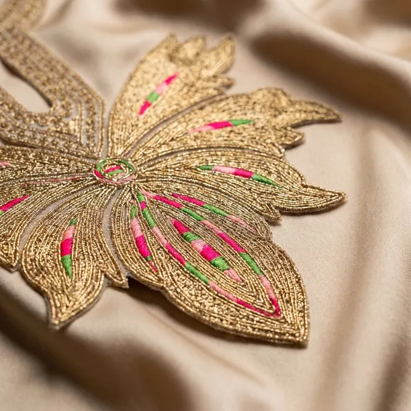 Golden_Tilla_And_Zari_Premium_And_Elegant_Neck_Design_For_Women_And_Girls