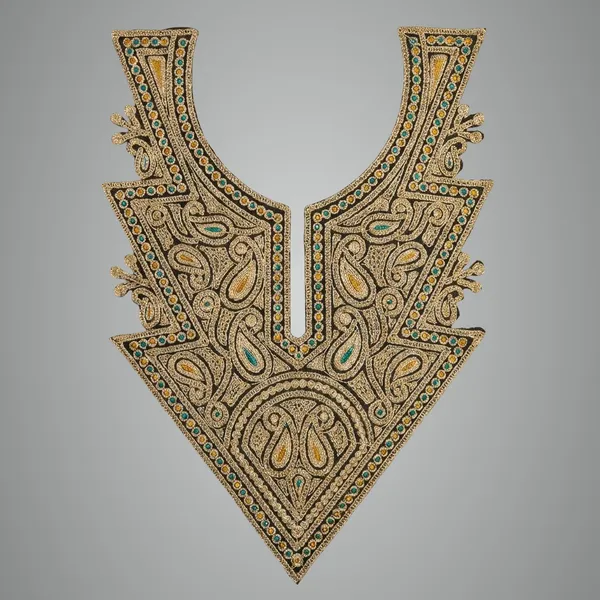 Golden_Tilla_And_Zari_Premium_And_Elegant_Neck_Design_For_Women_And_Girls