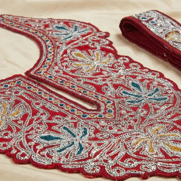 Maroon__And_Silver_Tilla_And_Zari_Premium_And_Elegant_Neck_Design_For_Women_And_Girls