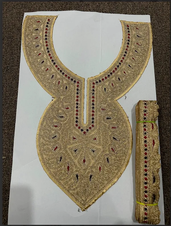 Gold_Tilla_And_Zari_Premium_And_Elegant_Neck_Design_For_Women_And_Girls