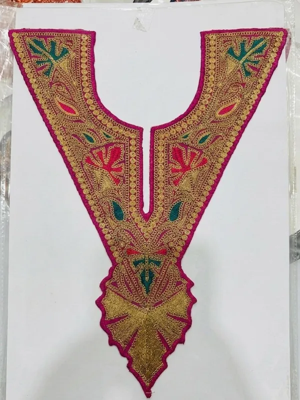 PINK_AND_GOLDEN_TILLA_NECK_PATCH