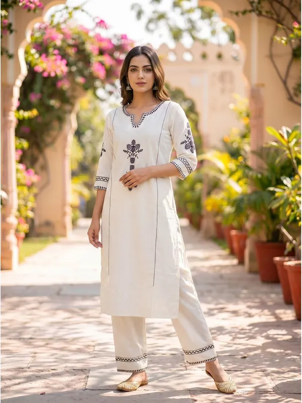 Rangnoor_White_Embroidered_South_Cotton_Kurta_Pant_Co-ord_Set