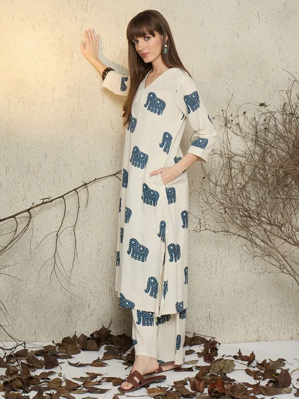 Women's_Cream_&_Blue_Elephant_Print_Cotton_Flex_Co-ord_Set