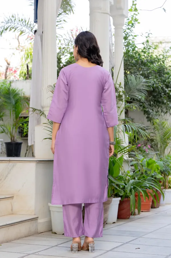 Women's_Lavender_Heavy_Roman_Silk_Kurta_Pant_Set_with_Fancy_Silk_Dupatta_&_Embroidery