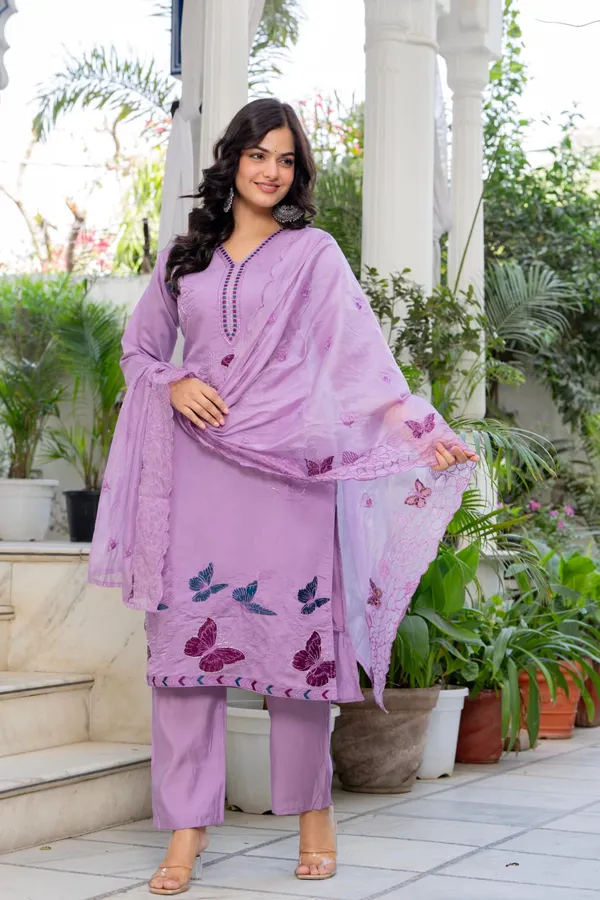 Women's_Lavender_Heavy_Roman_Silk_Kurta_Pant_Set_with_Fancy_Silk_Dupatta_&_Embroidery